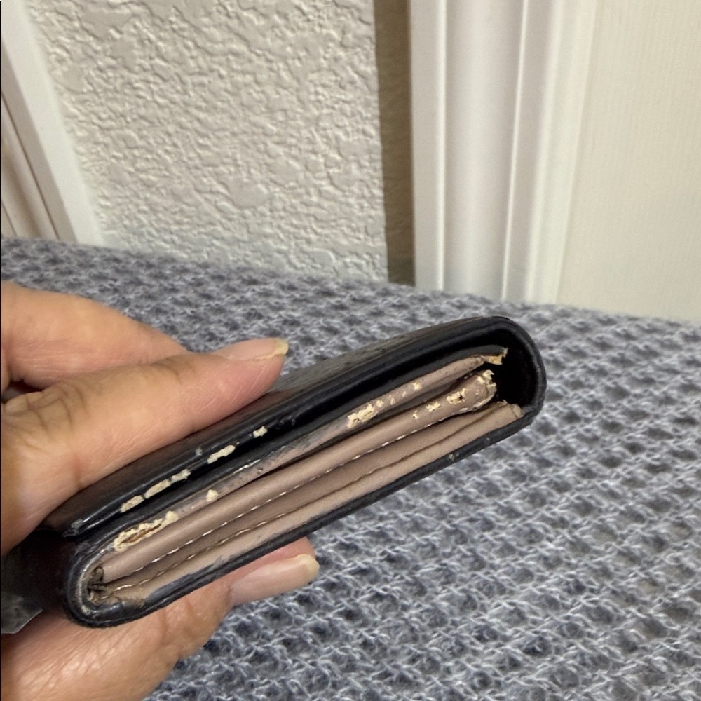 Miu Miu Black Embossed Leather Wallet - Picture 5 of 7